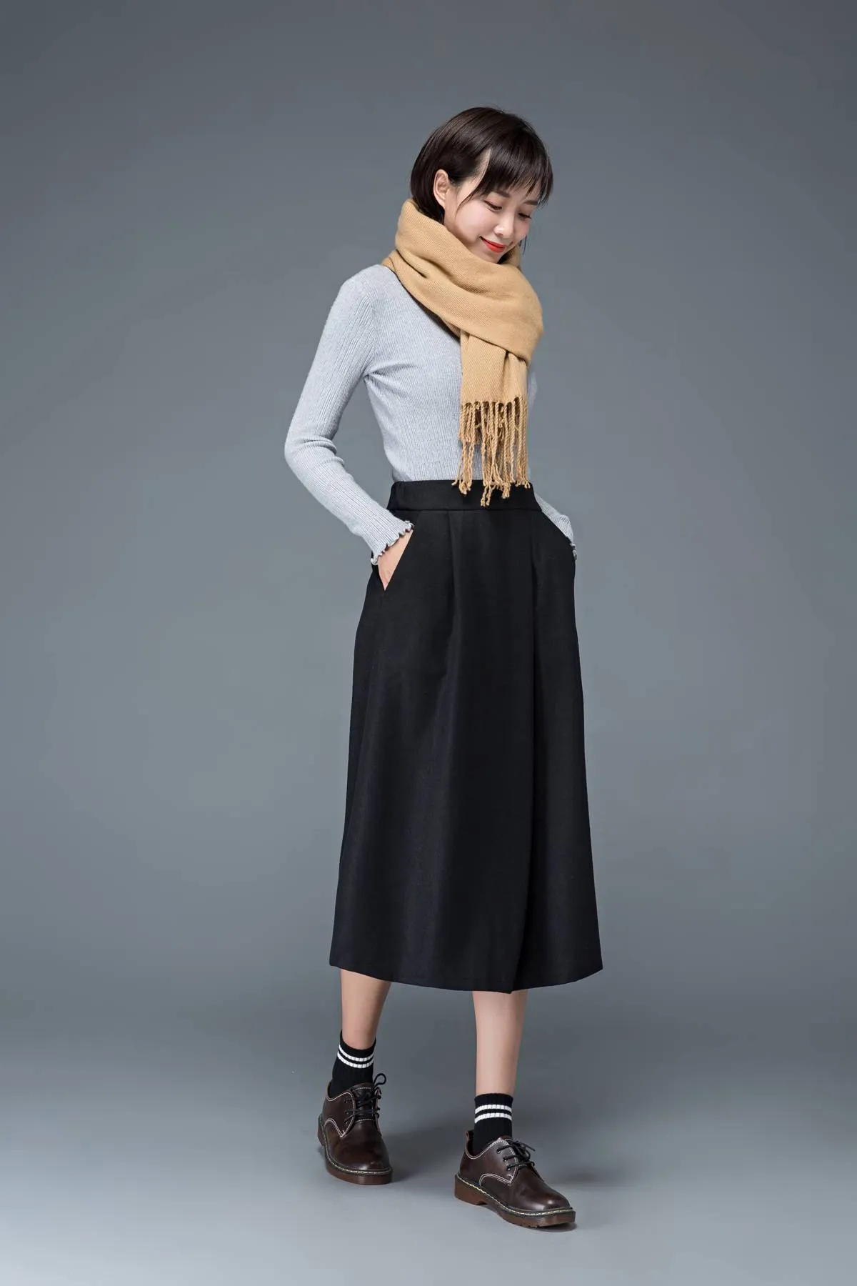 black skirt, wool skirt, womens skirts, midi skirt, pleated skirt, pocket skirt, winter skirt, warm skirt, work skirt, skirt C1181