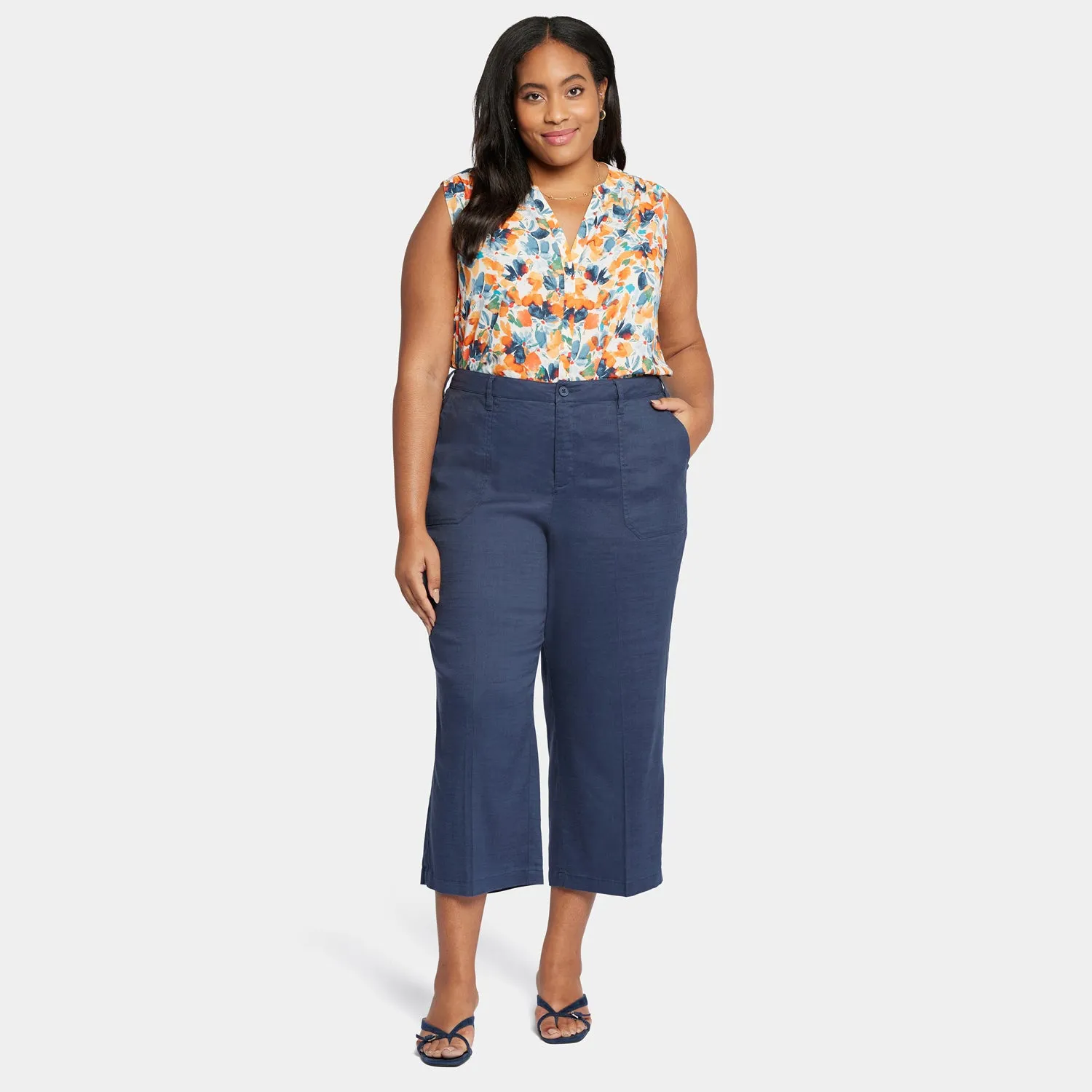 Wide Leg Cargo Capri Pants In Plus Size - Oxford Navy